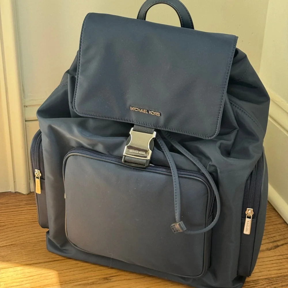 Michael Kors Blue Backpack with Modern Design and Adjustable Straps NEW - Picture 9 of 9